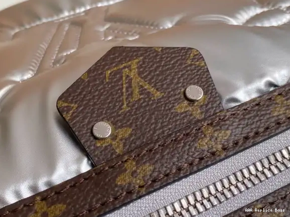 Aaa replica bags MAXI LOUIS BUMBAG VUITTON 0617